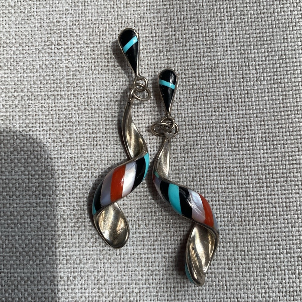 Zuni Multicolor Spiral Inlay Earrings - Picture 5 of 5
